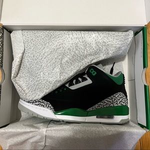 Air Jordan 3 Retro “Pine Green”